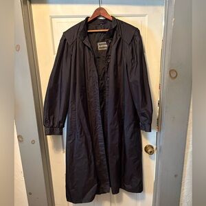 Vtg Fleetstreet Women’s Black Long Button Rain Coat, Sz 18